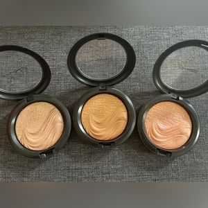 MAC Extra Dimension Skinfinishes